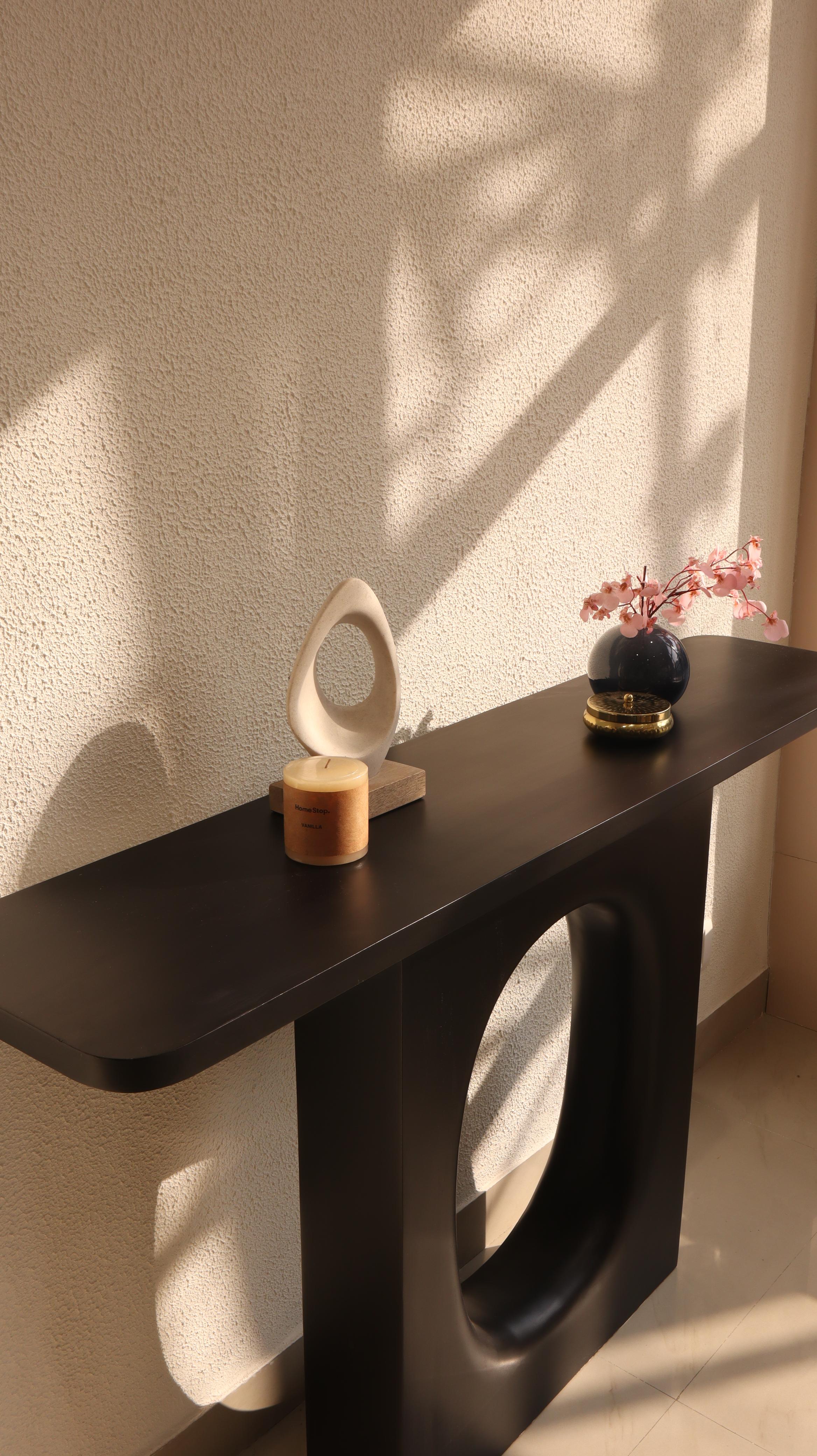 Cavity Decorative Console on site